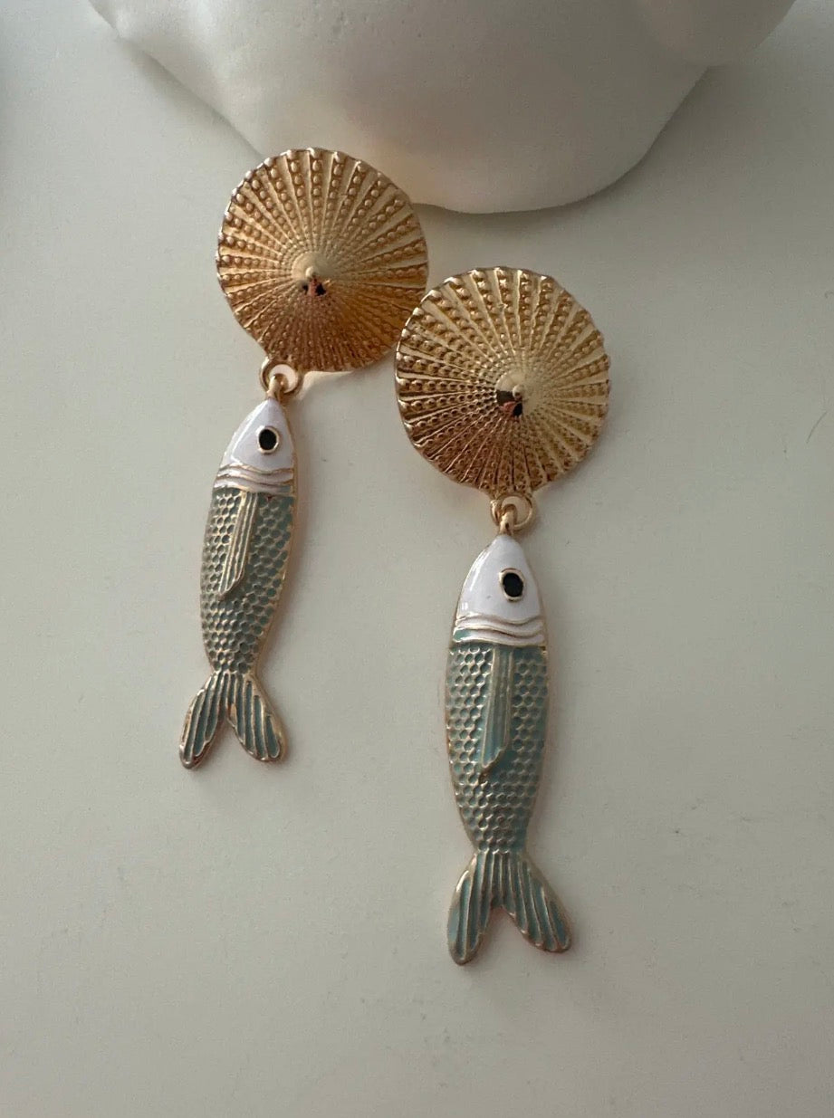 GOLDEN SARDINE EARRINGS WITH RESIN COATING