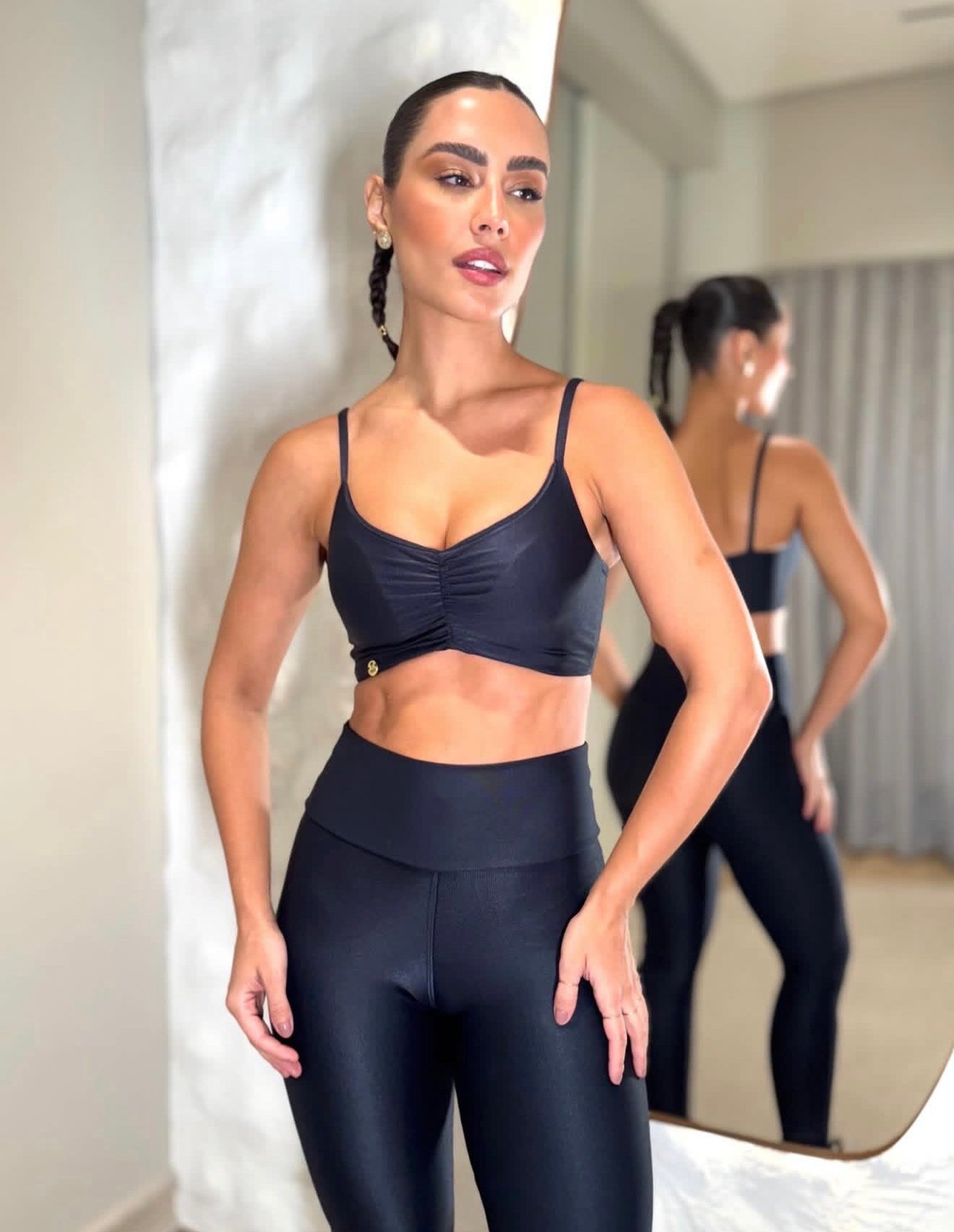 High-waisted pocket fitness pants