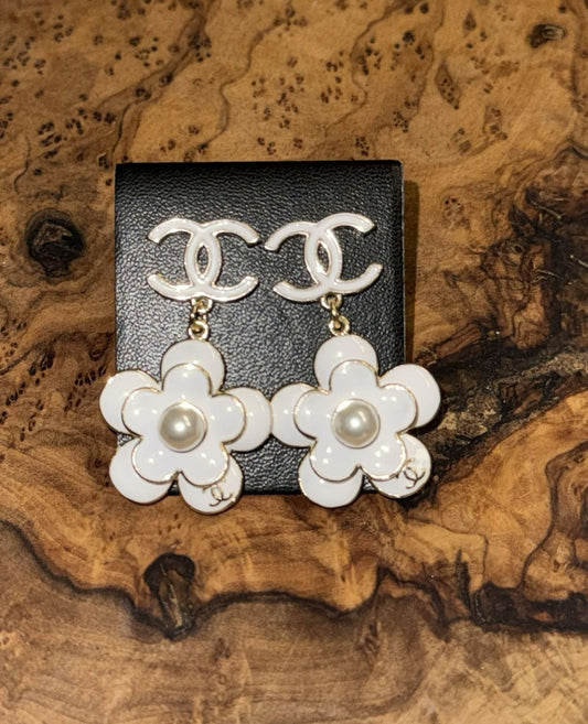 CC FLOWER EARRING