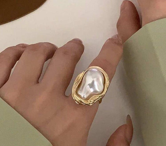 PEARL GOLD RING