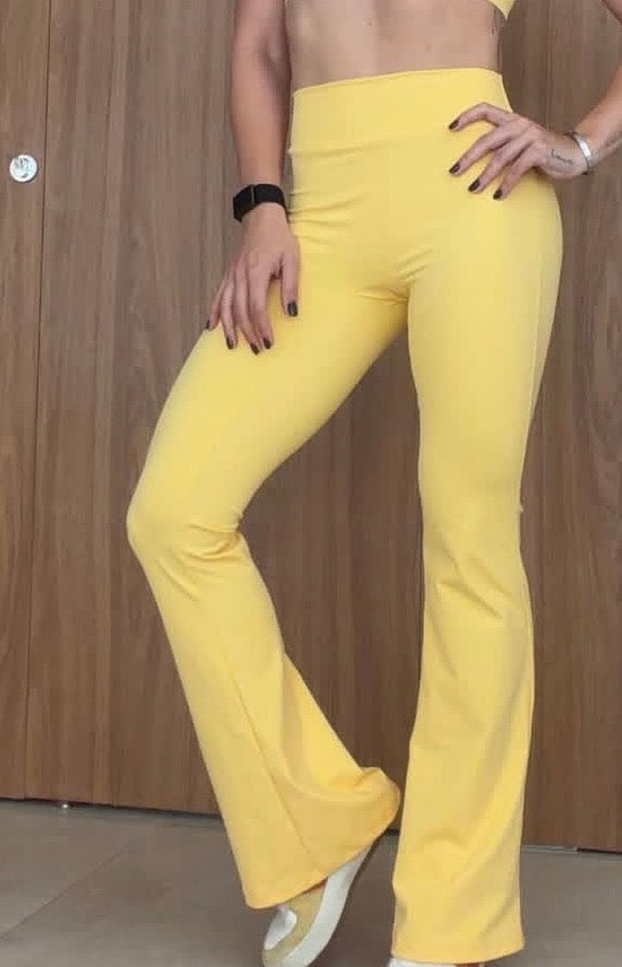 Yellow flare leggings with shaping effect