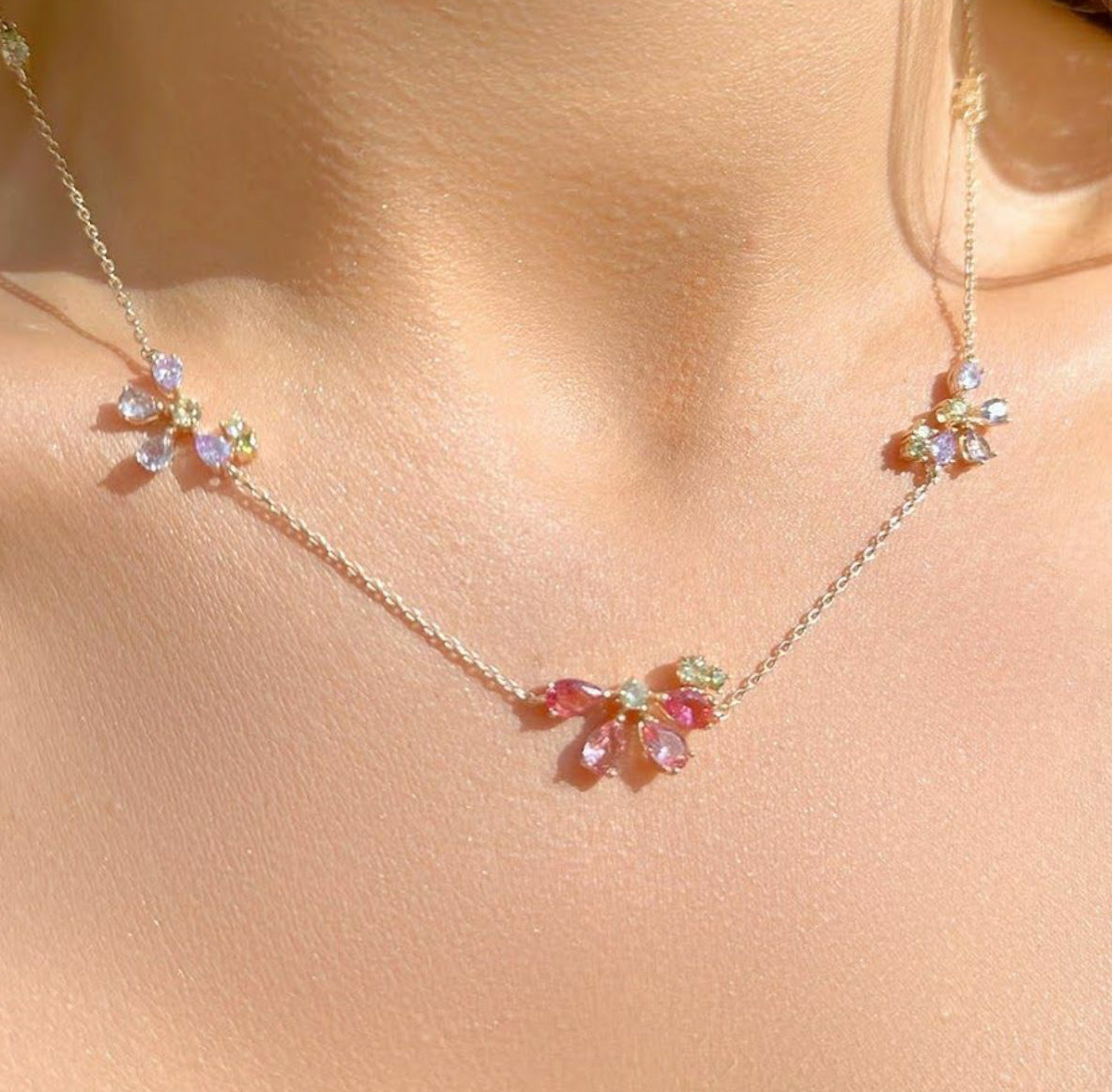 Necklace flowers drops