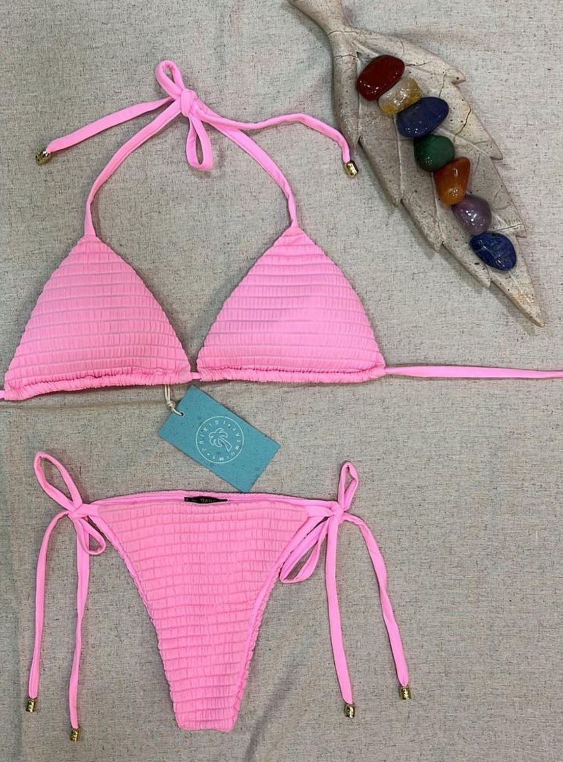 Textured triangle bikini, tie button