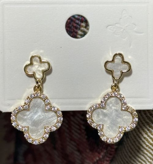 Clover Mother of Pearl Earrings