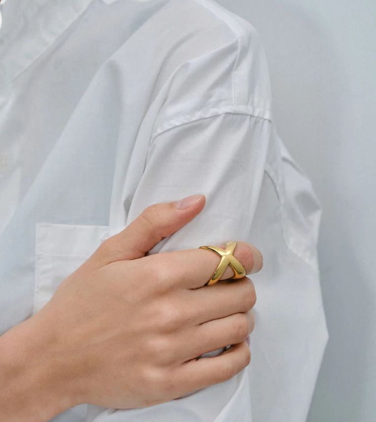 Gold Crossover Ring Bold Modern X Design Luxury RING