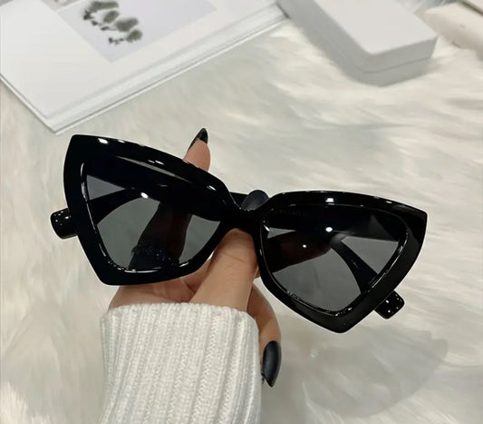 BASIC SUNGLASSES