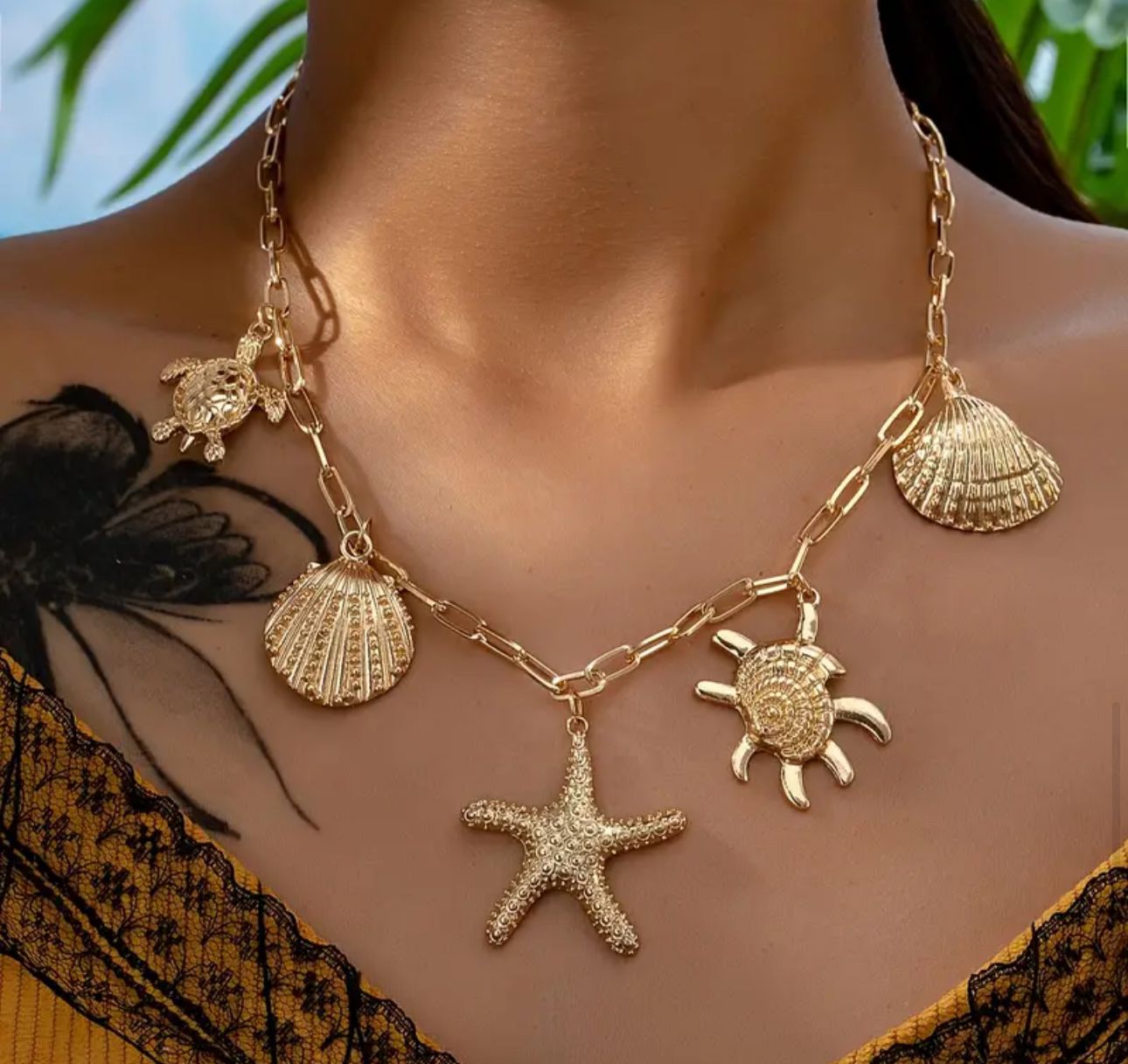 STARFISH SHELL NECKLACE