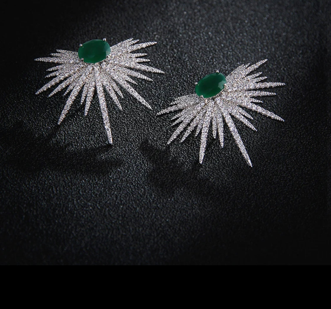 Silver fashion green Color  Luxury Stud Earrings with Bling Zircon Stone for Women Fashion Jewelry Emerald Earrings