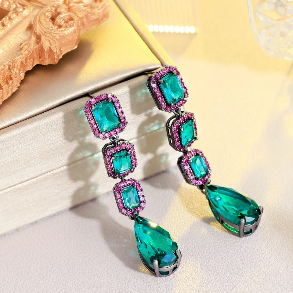 Long Drop Earrings for Women Luxury Jewelry Elegant Wedding Party Accessories Red Green Water Drop Earrings Gift Wife